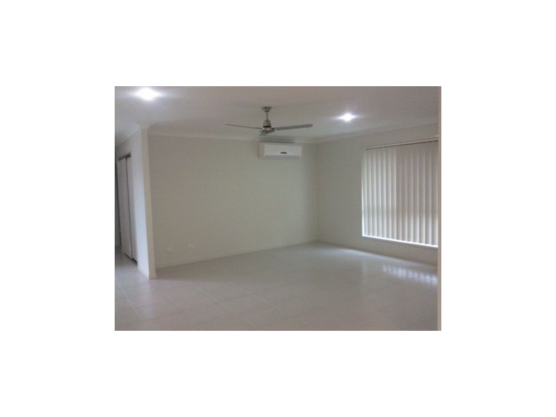 6 Mugello Drive, Oxenford QLD 4210