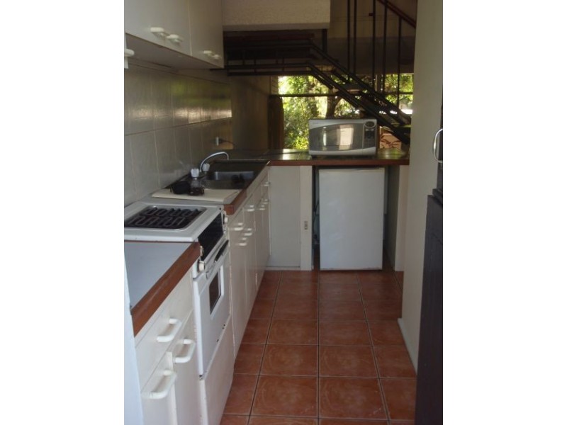 17/2309 Gold Coast Highway, Mermaid Beach QLD 4218