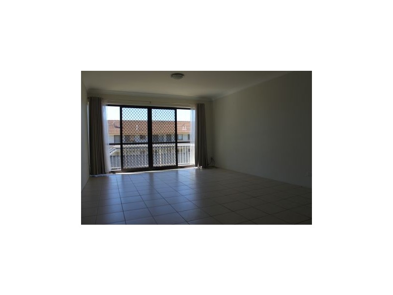 4/ 17 Sonia Street, Mermaid Waters QLD 4218