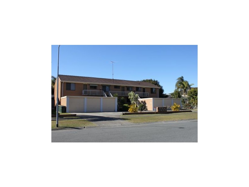 4/ 17 Sonia Street, Mermaid Waters QLD 4218