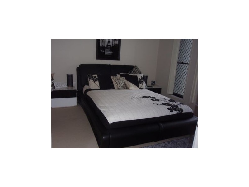 95 Mcauley Parade, Pacific Pines QLD 4211