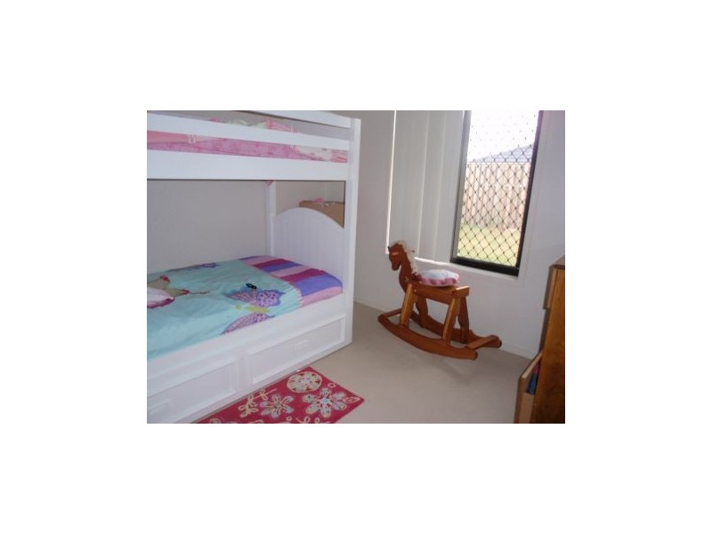 95 Mcauley Parade, Pacific Pines QLD 4211