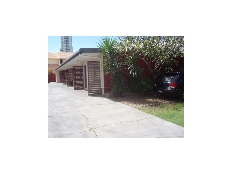 5/39 Darrambal Street, Chevron Island QLD 4217