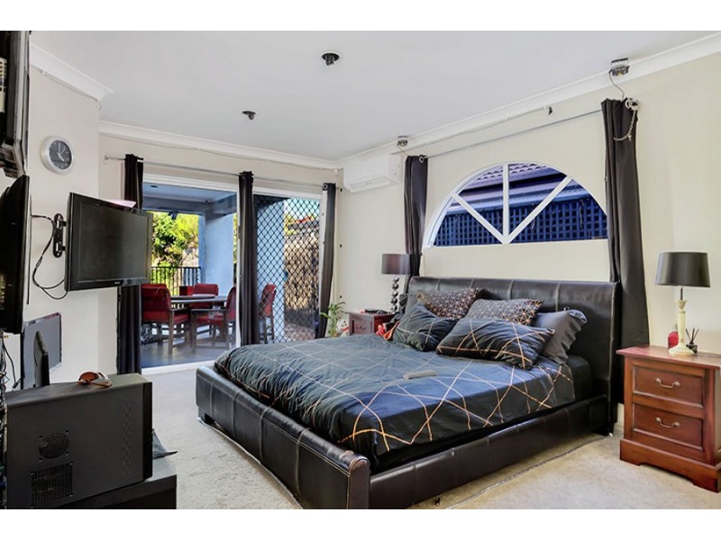 101 Campbell Street, Bundall QLD 4217