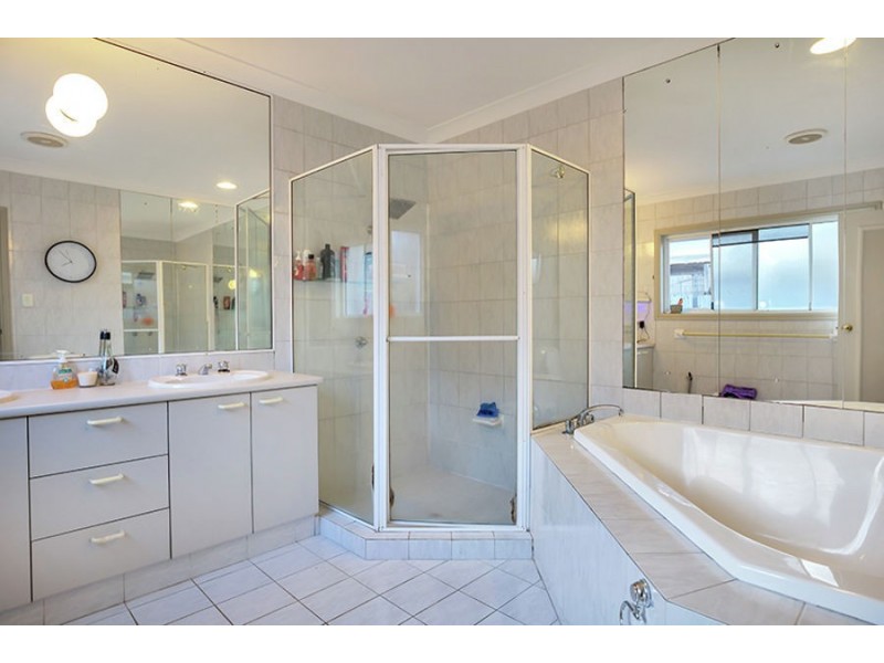 101 Campbell Street, Bundall QLD 4217