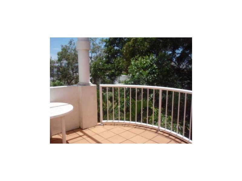 18/28 Chairlift Ave, Mermaid Beach QLD 4218