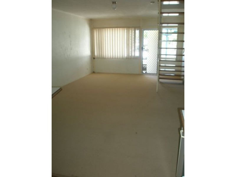 4/185 Old Burleigh Rd, Broadbeach QLD 4218