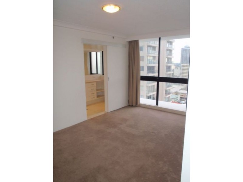 18d/4 Old Burleigh Road, Surfers Paradise QLD 4217