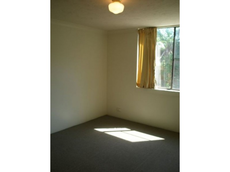 4/2301 Gold Coast Highway, Mermaid Beach QLD 4218