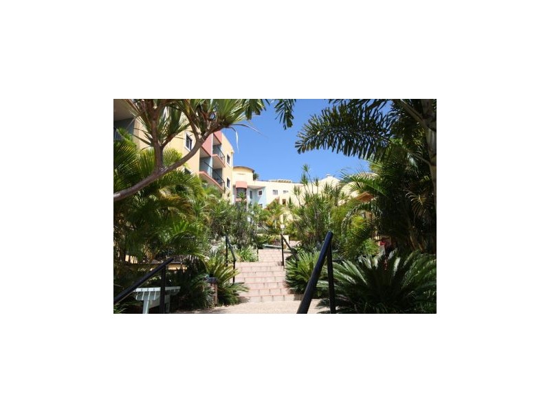 E37 “Magic Mountain” Great Hall Drive, Mermaid Beach QLD 4218