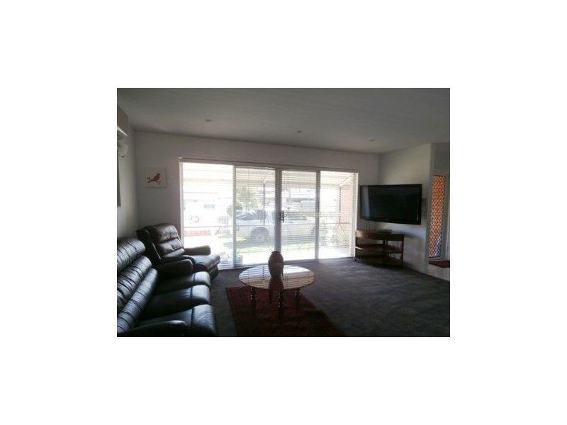 12 Mexicali Court, Broadbeach Waters QLD 4218