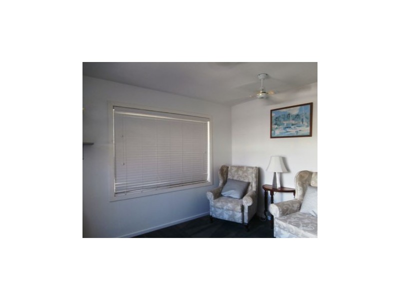 12 Mexicali Court, Broadbeach Waters QLD 4218