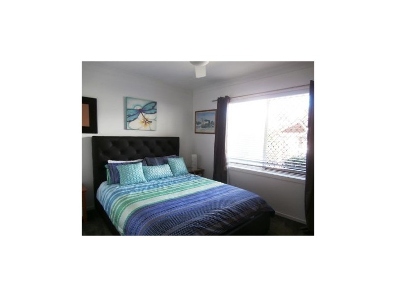 12 Mexicali Court, Broadbeach Waters QLD 4218