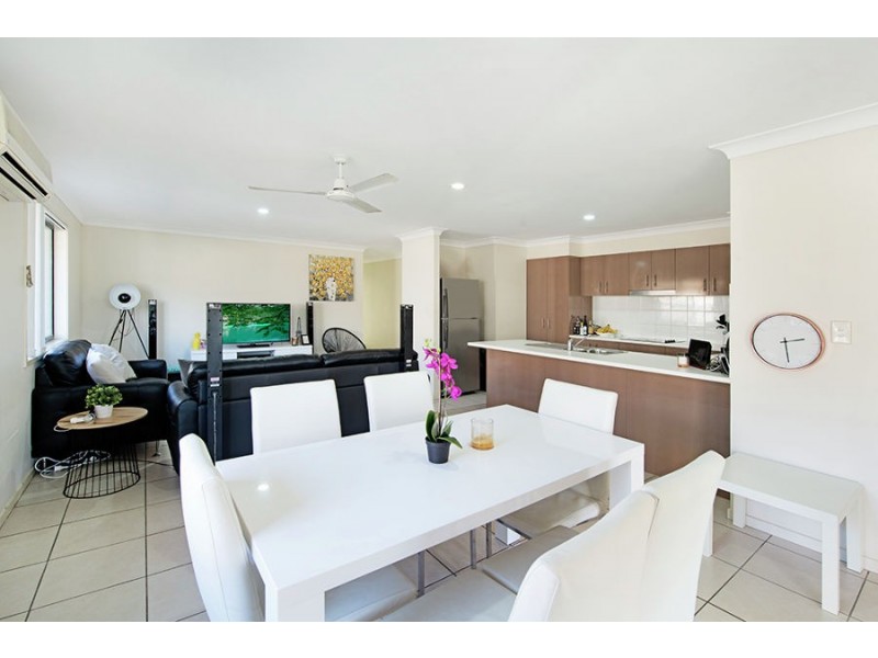 70 Aldgate Crescent, Pacific Pines QLD 4211