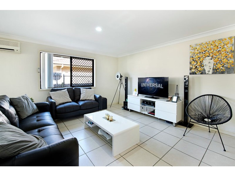 70 Aldgate Crescent, Pacific Pines QLD 4211