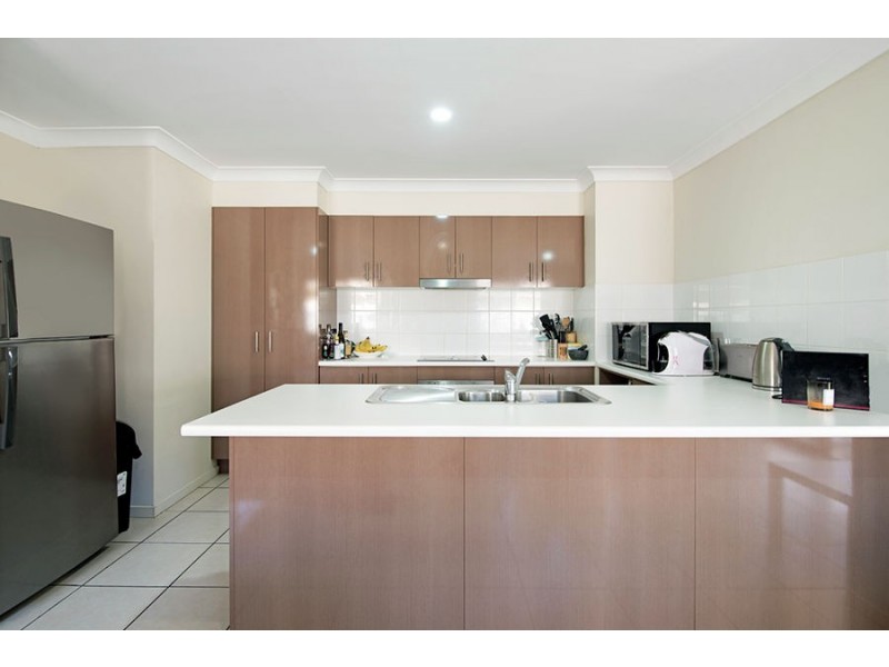 70 Aldgate Crescent, Pacific Pines QLD 4211
