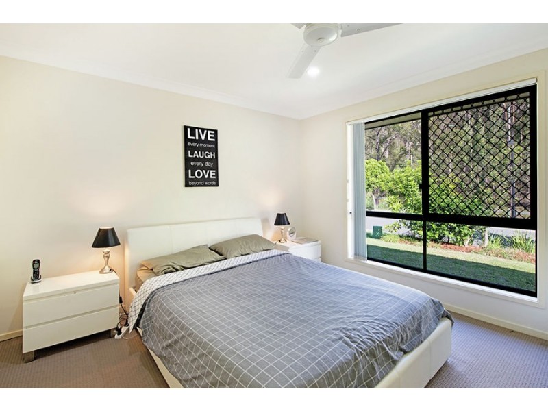 70 Aldgate Crescent, Pacific Pines QLD 4211