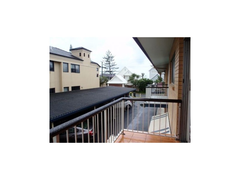 6/4 Hedges Avenue “Blue Horizon”, Mermaid Beach QLD 4218