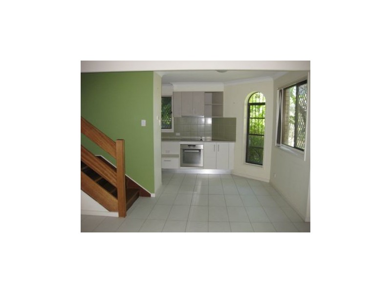 4/11 Orvieto Avenue, Mermaid Waters QLD 4218