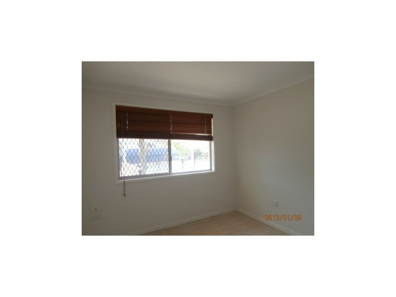 9 Constance Avenue, Mermaid Waters QLD 4218