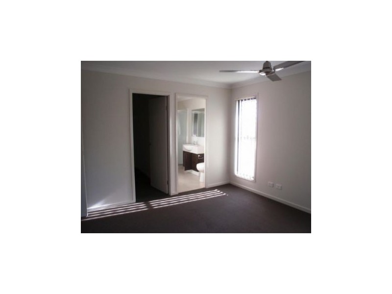 14 Conjola Lane, Waterford QLD 4133