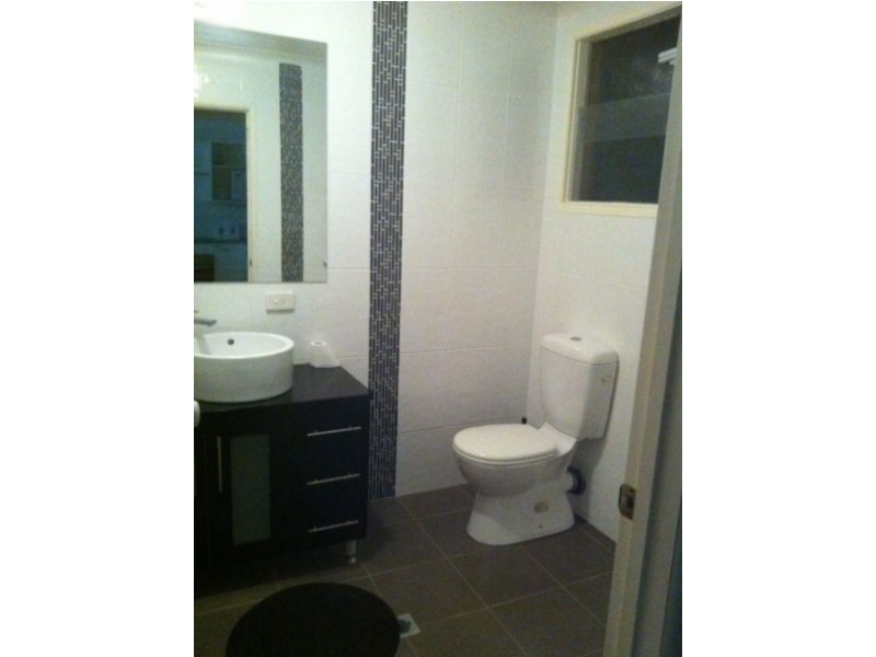 6 3 Redondo Avenue, Miami QLD 4220