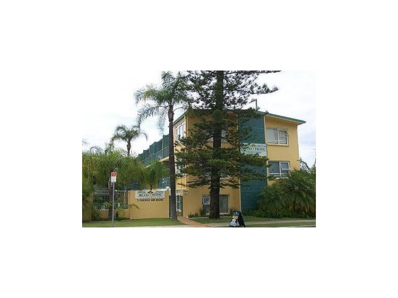 6 3 Redondo Avenue, Miami QLD 4220