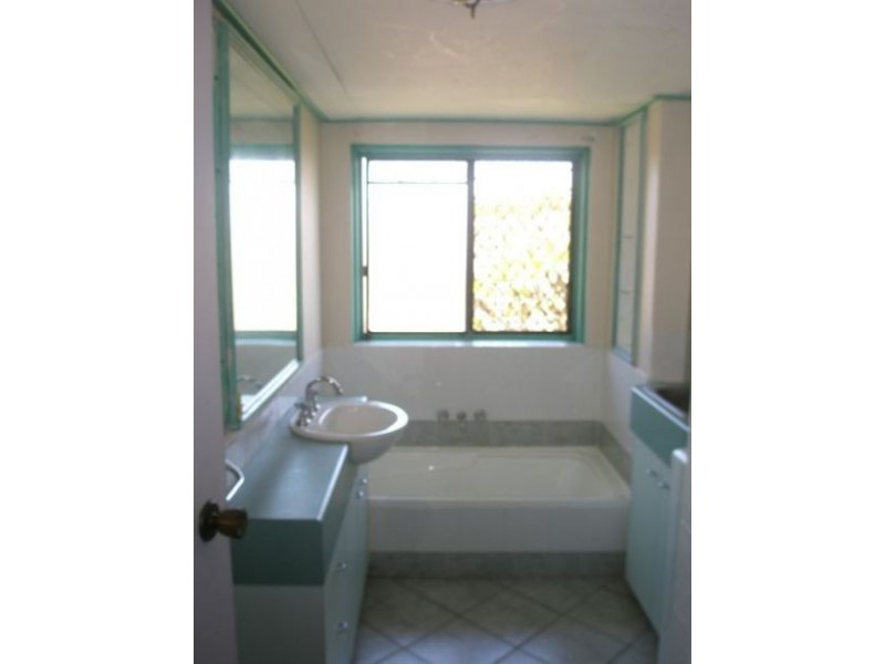 2/2263 Gold Coast Highway, Mermaid Beach QLD 4218