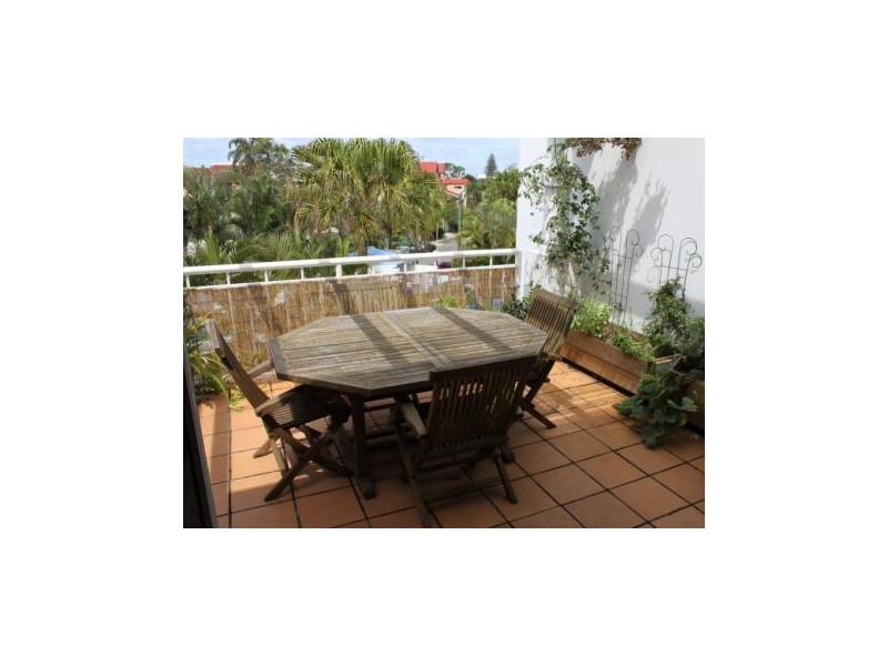 46/28 Chirlift Avenue “santorini By The Sea”, Nobby Beach QLD 4218