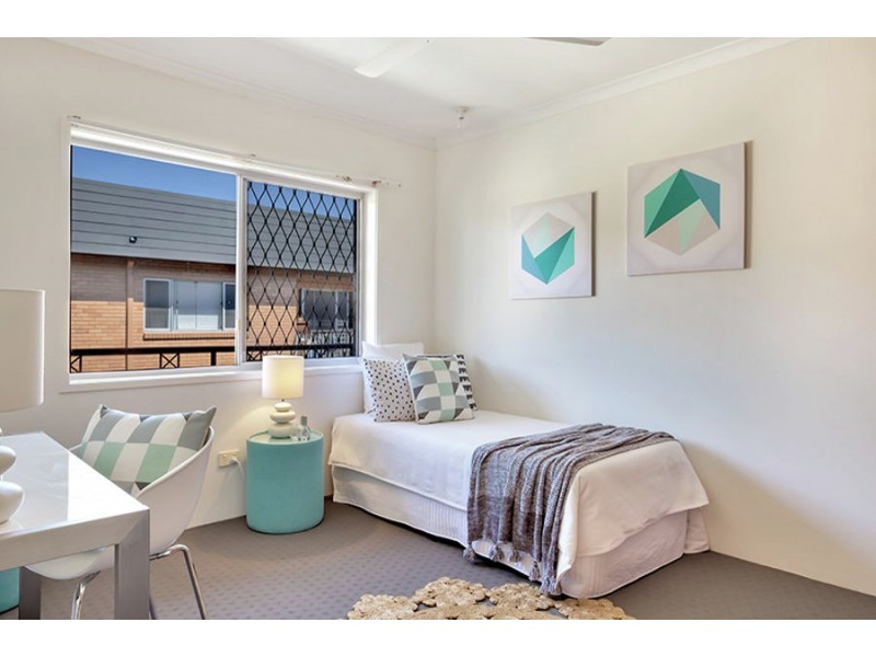 7/70 Marine Parade, Miami QLD 4220