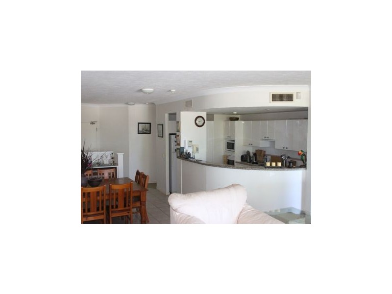 A15/1 Great Hall Drive, Miami QLD 4220