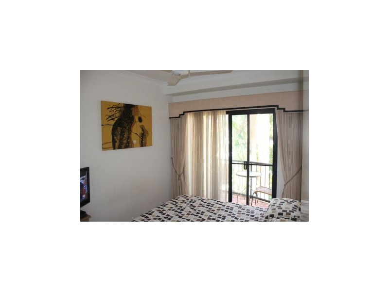 A15/1 Great Hall Drive, Miami QLD 4220
