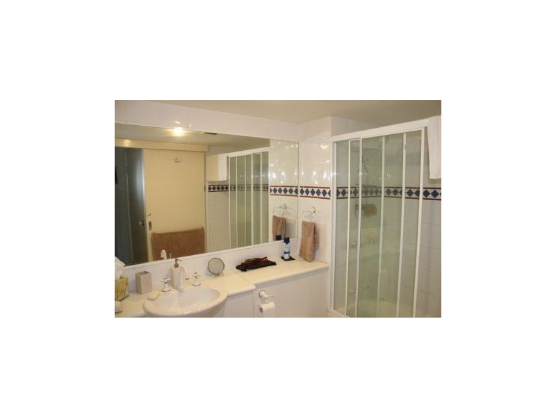 A15/1 Great Hall Drive, Miami QLD 4220
