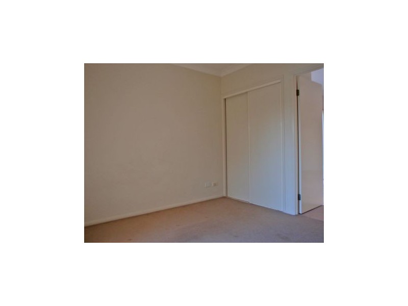 8/15 Britannia Avenue, Broadbeach QLD 4218