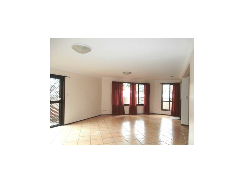 1/2216 Gold Coast Highway, Mermaid Beach QLD 4218