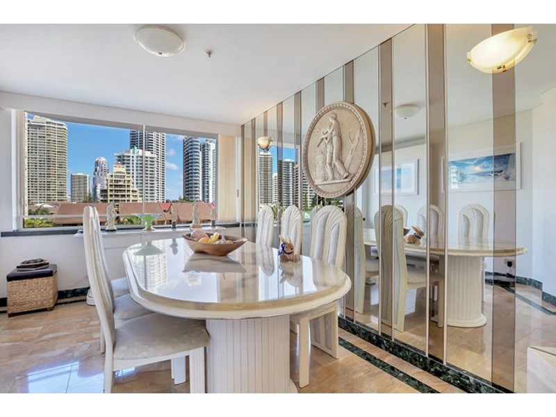 401/1 Peak Avenue, Main Beach QLD 4217