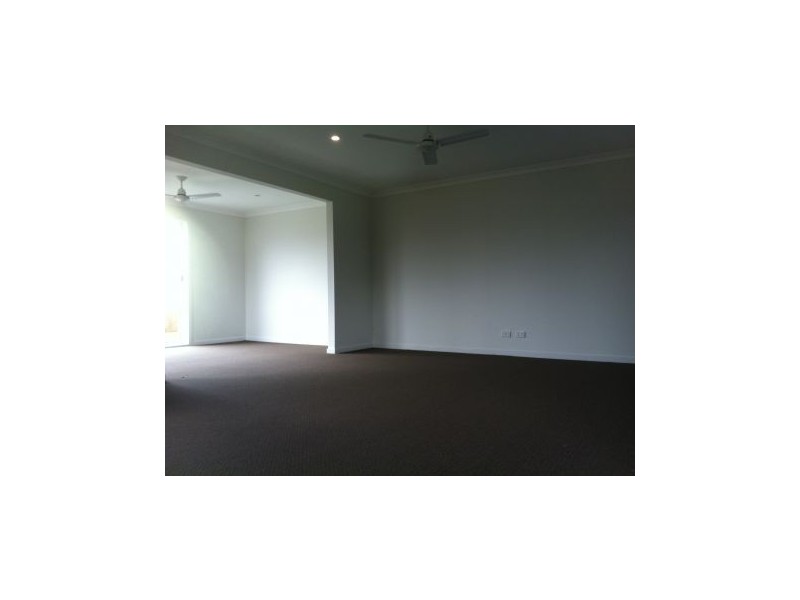 21 Arcadia Boulevard, Pimpama QLD 4209