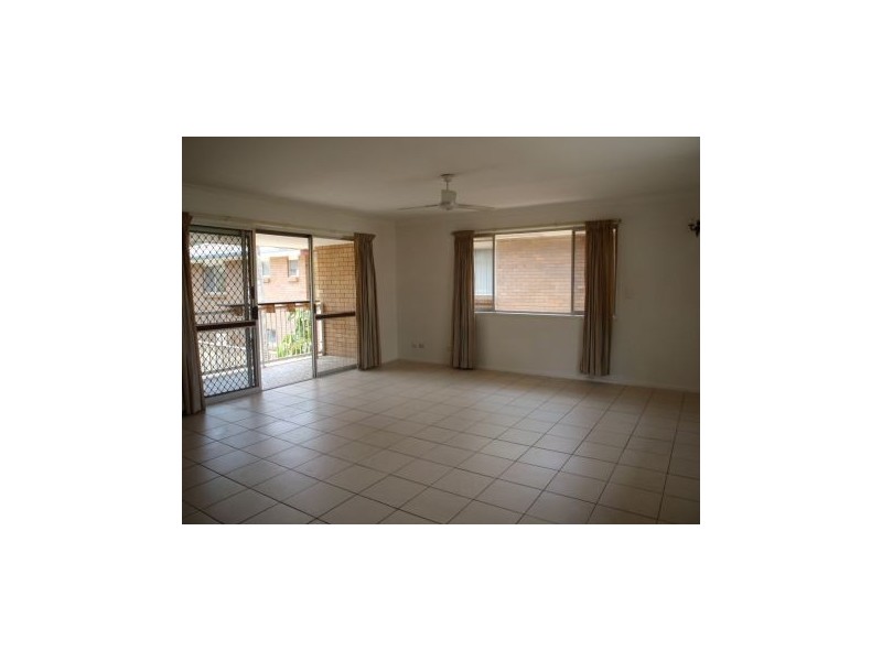 4/18 Anne Avenue, Broadbeach QLD 4218