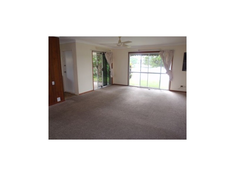 25 Vatakoula Parade, Mermaid Waters QLD 4218