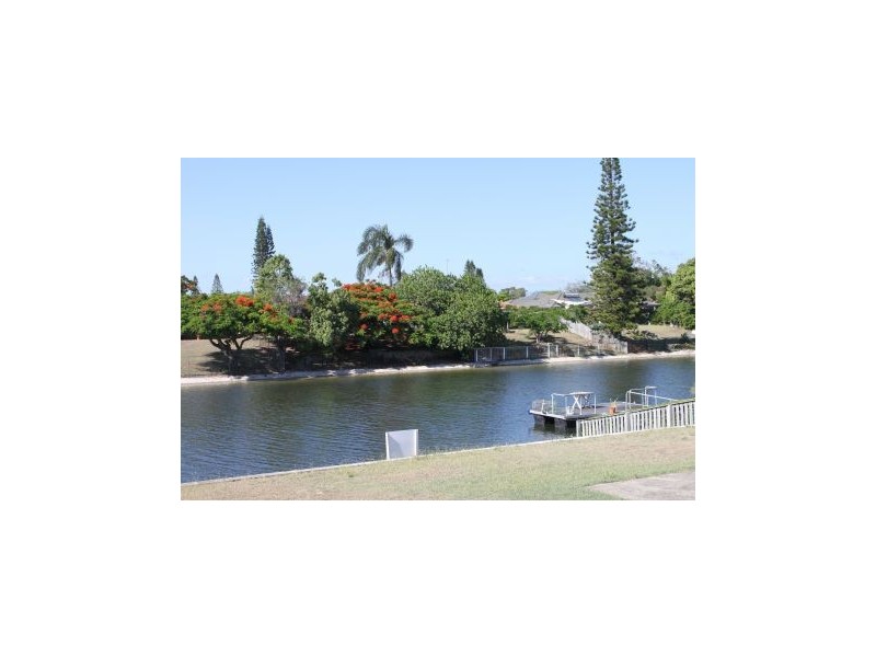 12 Bight Court, Mermaid Waters QLD 4218
