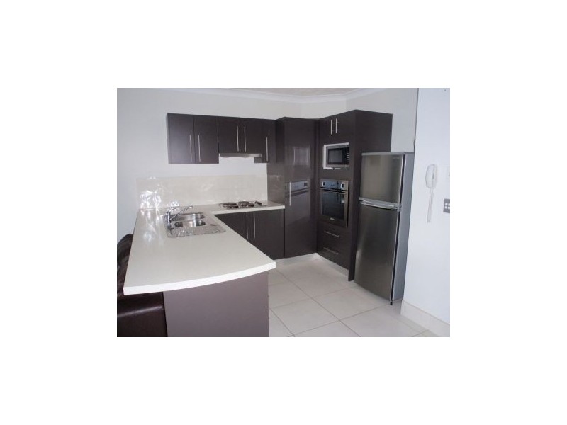 20/7-9 Redondo Avenue “grand Florida”, Miami QLD 4220