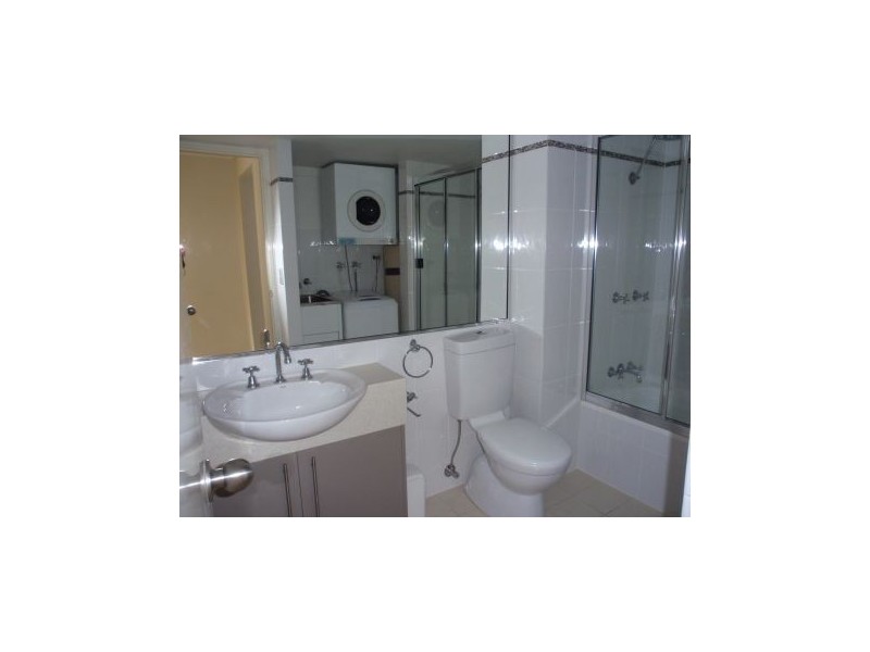 20/7-9 Redondo Avenue “grand Florida”, Miami QLD 4220