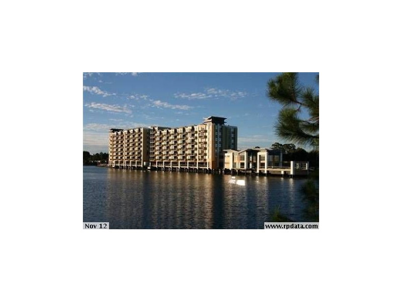 549/25 Lake Orr Drive “Varsity Towers”, Varsity Lakes QLD 4227