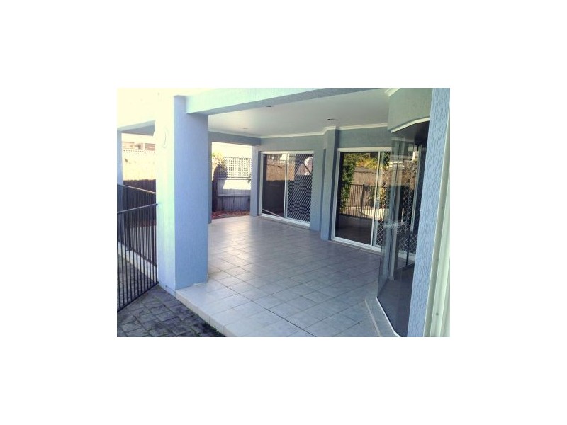 .101 Campbell Street, Bundall QLD 4217