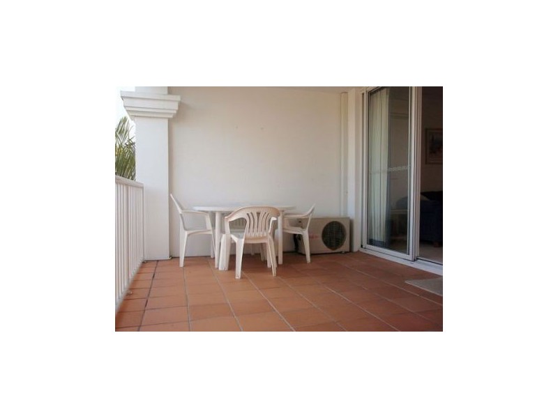 34/28 Chairlift Avenue “santorini By The Sea”, Mermaid Beach QLD 4218