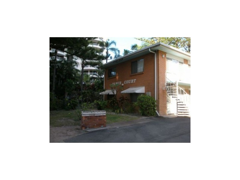 2/75 Old Burleigh Road, Broadbeach QLD 4218