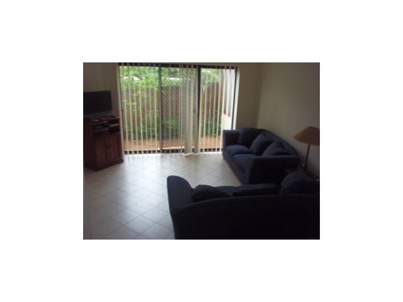 5 141 Cotlew Street, Ashmore QLD 4214