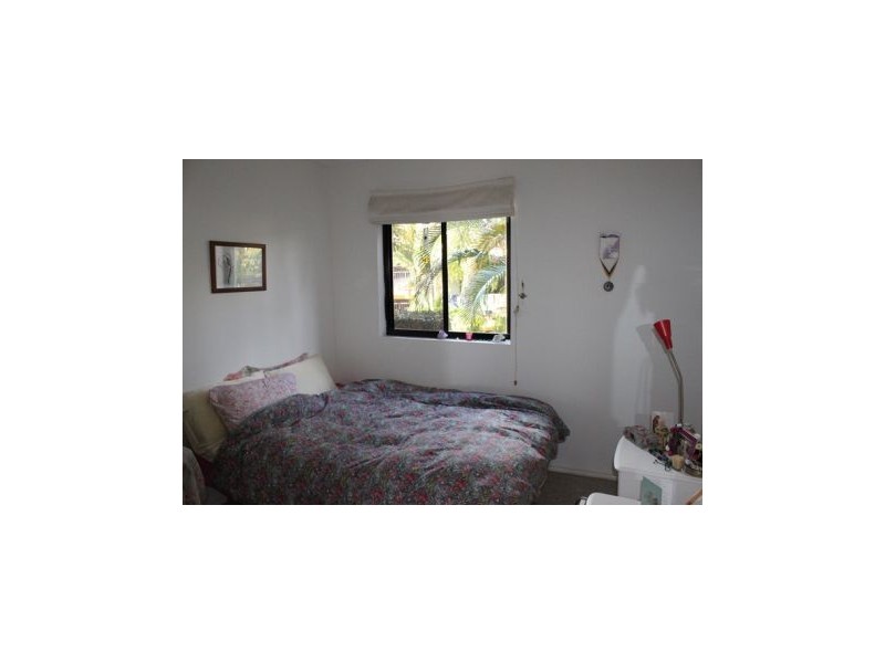 D2/1 Great Hall Drive, Nobby Beach QLD 4218