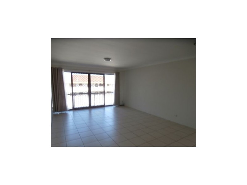 4/17 Sonia Street, Mermaid Waters QLD 4218
