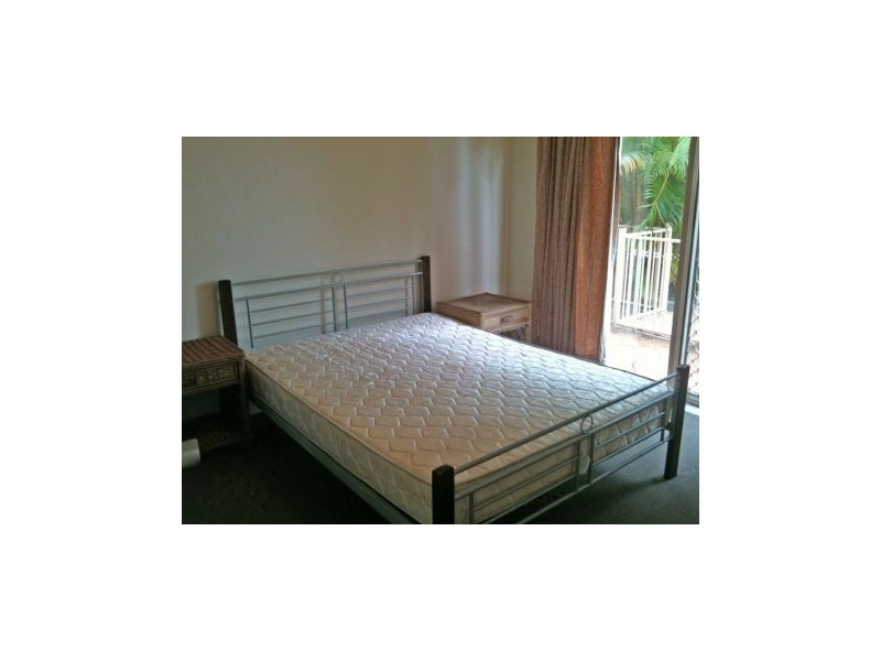 16/15 Santa Monica Avenue “Miami Beachside”, Miami QLD 4220